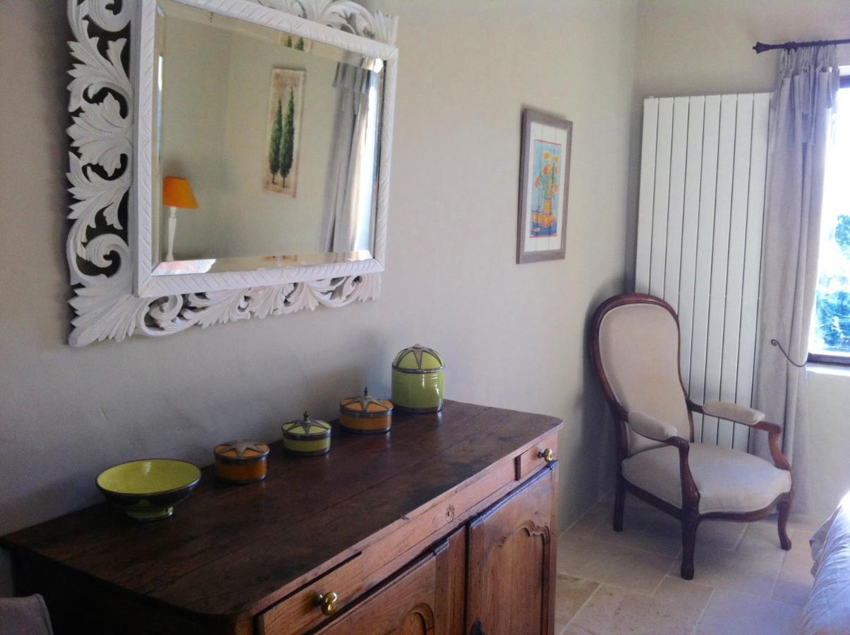Oustau De Piera Bed & Breakfast Gordes Exterior photo